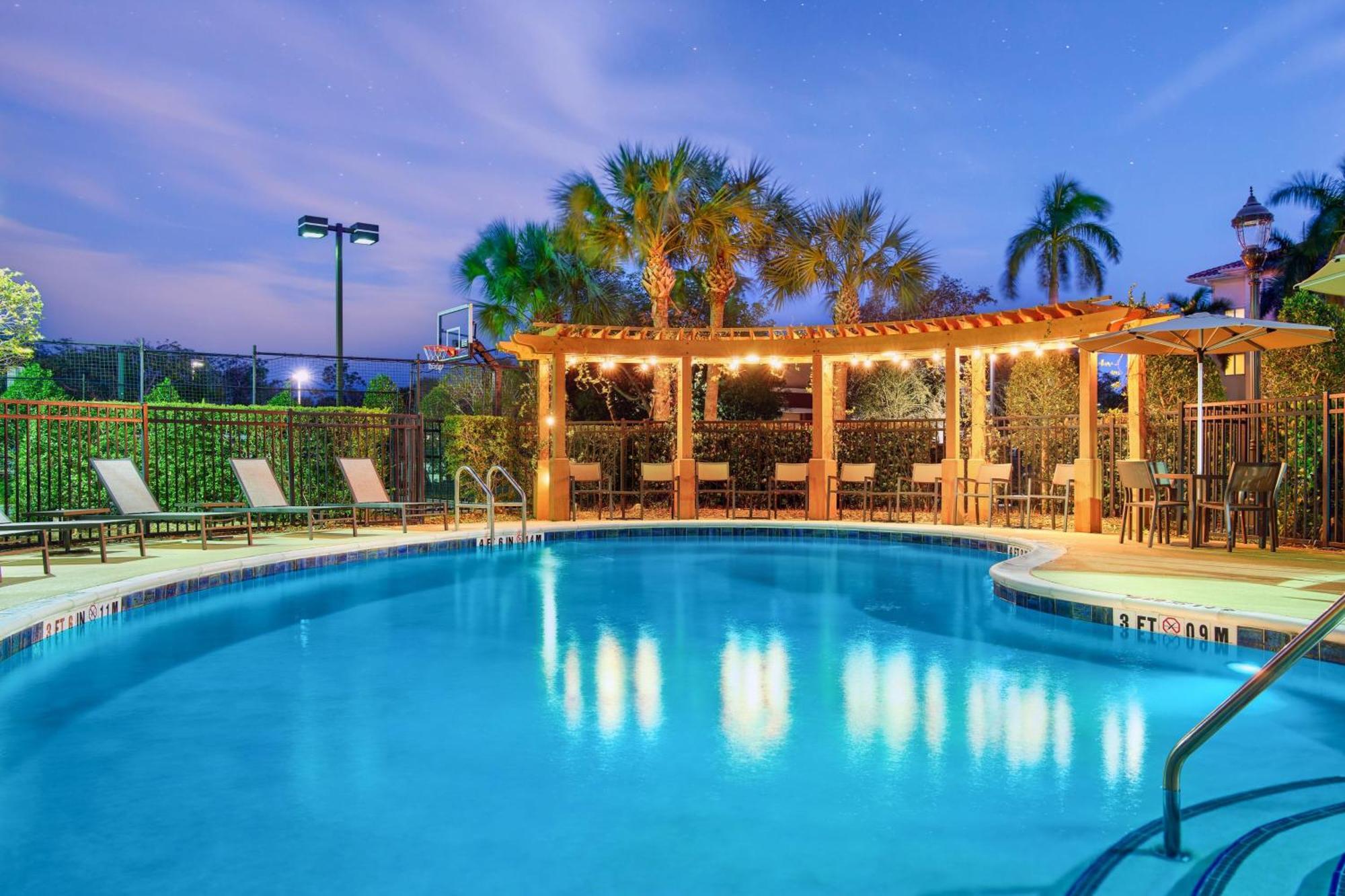 Residence Inn By Marriott Fort Myers At I-75 And Gulf Coast Town Center Estero Ngoại thất bức ảnh